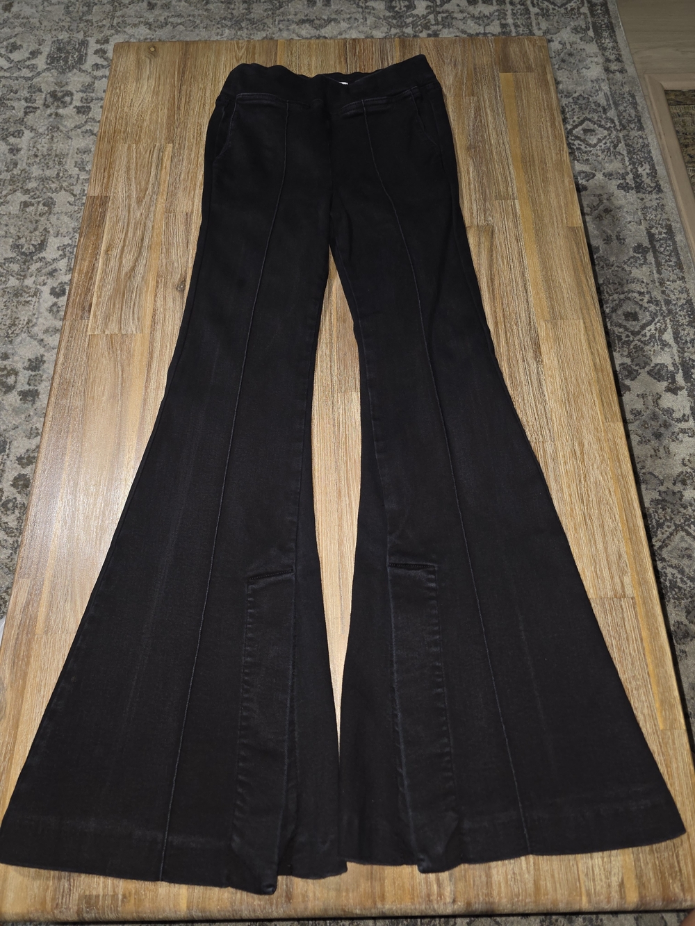 Frame Denim Black Flared Jeans with Panel Seams